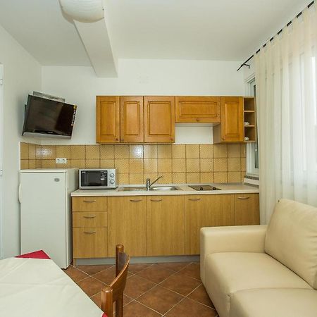 Apartments Nada Palit Exterior foto